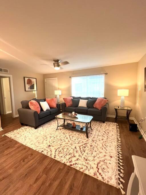 Lovely 2 Bedroom/2 Bath Houston, Heights/Galleria Bagian luar foto