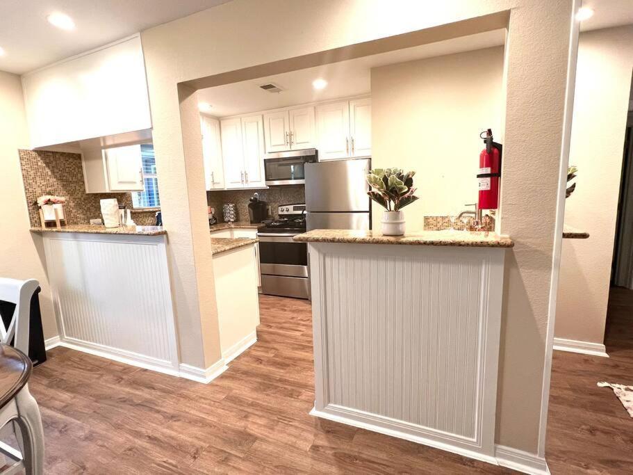Lovely 2 Bedroom/2 Bath Houston, Heights/Galleria Bagian luar foto