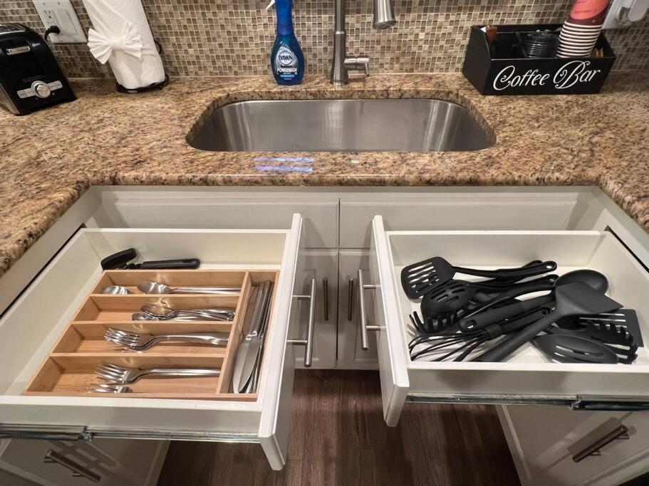 Lovely 2 Bedroom/2 Bath Houston, Heights/Galleria Bagian luar foto