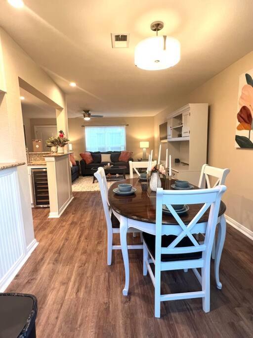 Lovely 2 Bedroom/2 Bath Houston, Heights/Galleria Bagian luar foto